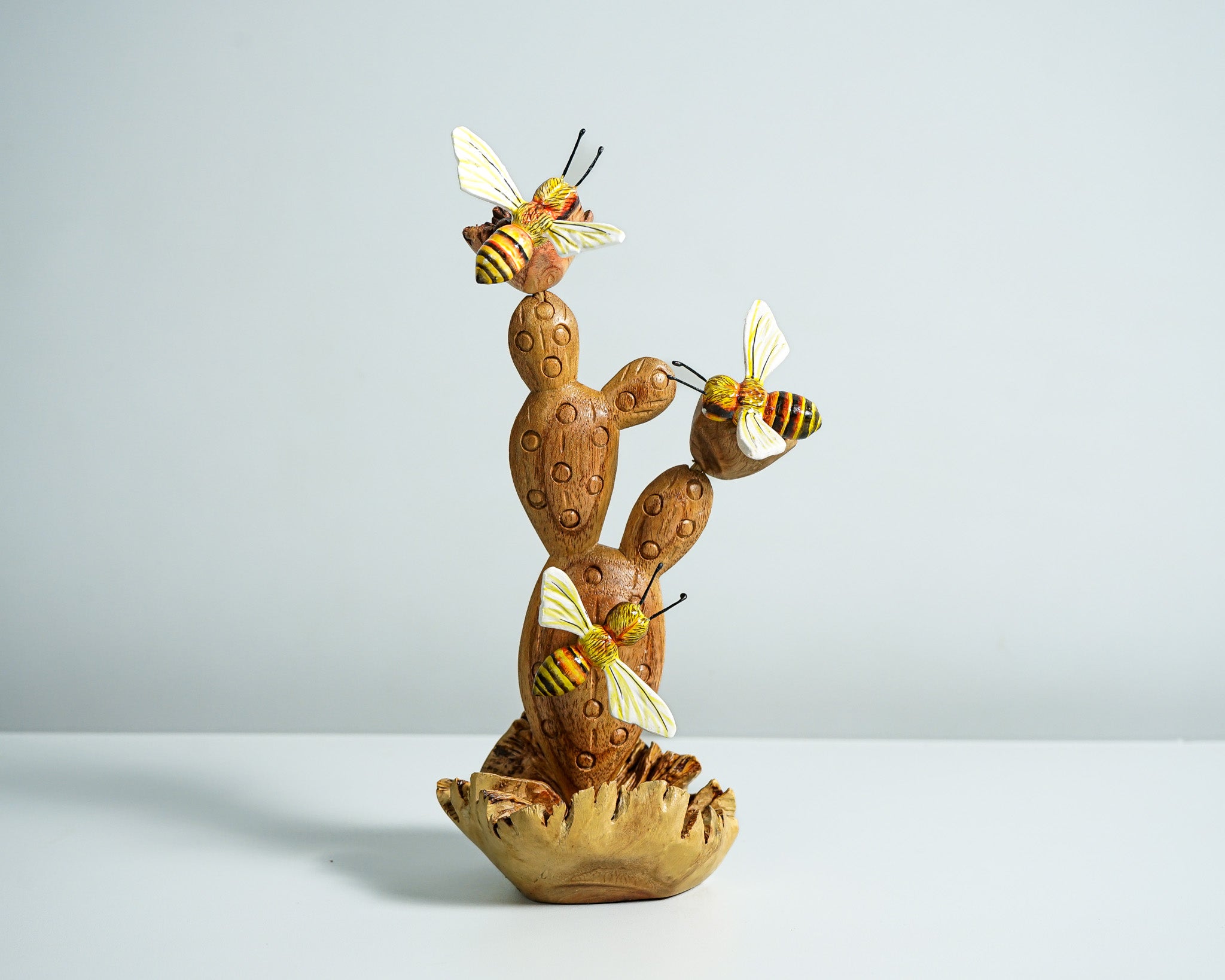 Bee Comb on Cactus Statue, Bees Figurine, Wood Carving, Painted Bee, Animal Wall Decor, Party Decor, Home Decoration, Memorial Gift
