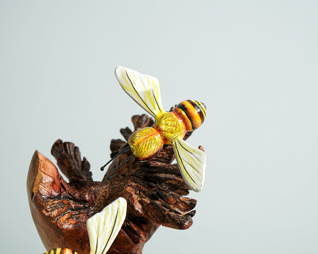 Bee Comb Statue, Bees Figurine, Wood Carving, Painted Bee, Handmade, Bee Wall Hanging, Animal Wall Decor, Home Decoration, Bridesmaid Gifts