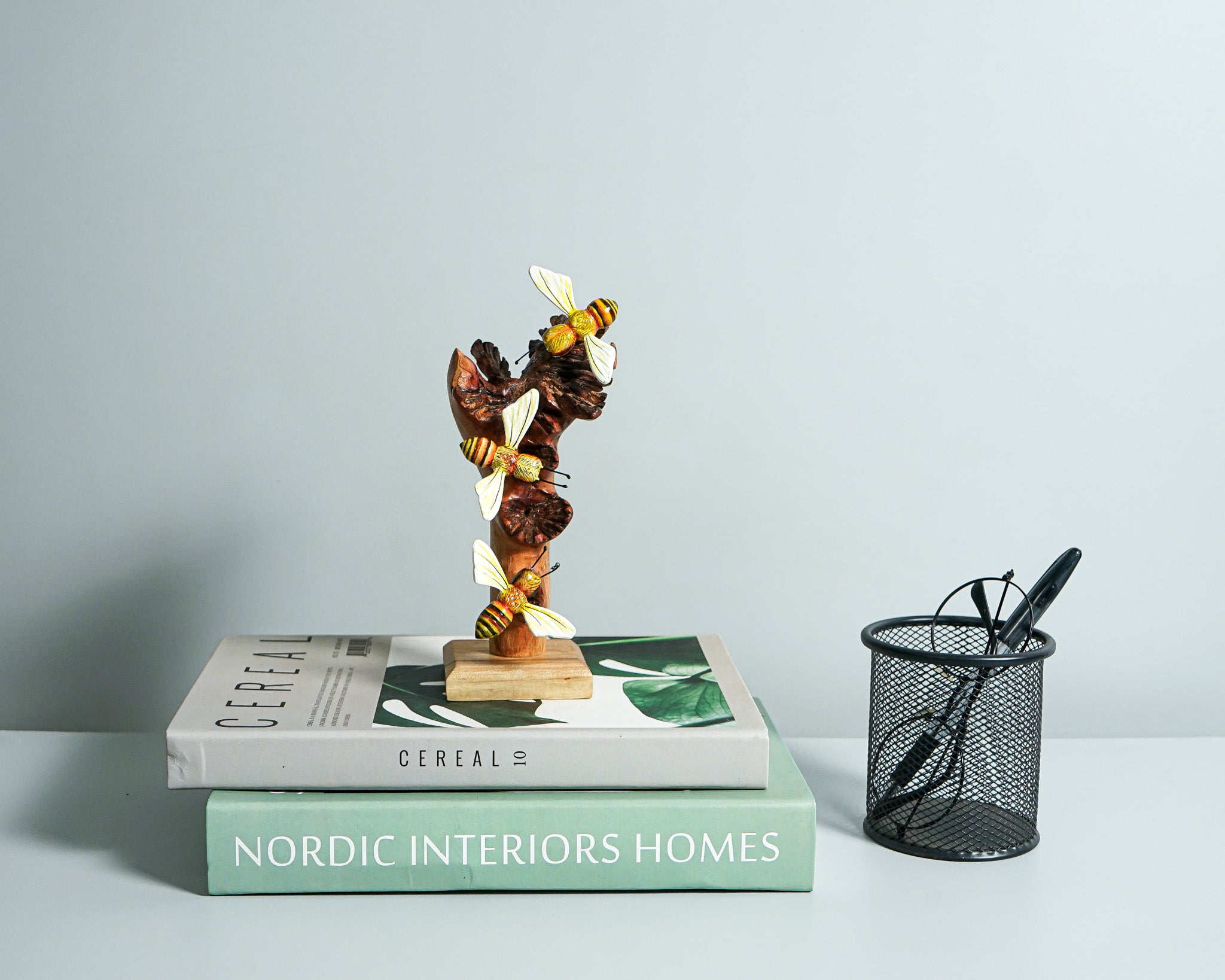 Bee Comb Statue, Bees Figurine, Wood Carving, Painted Bee, Handmade, Bee Wall Hanging, Animal Wall Decor, Home Decoration, Bridesmaid Gifts