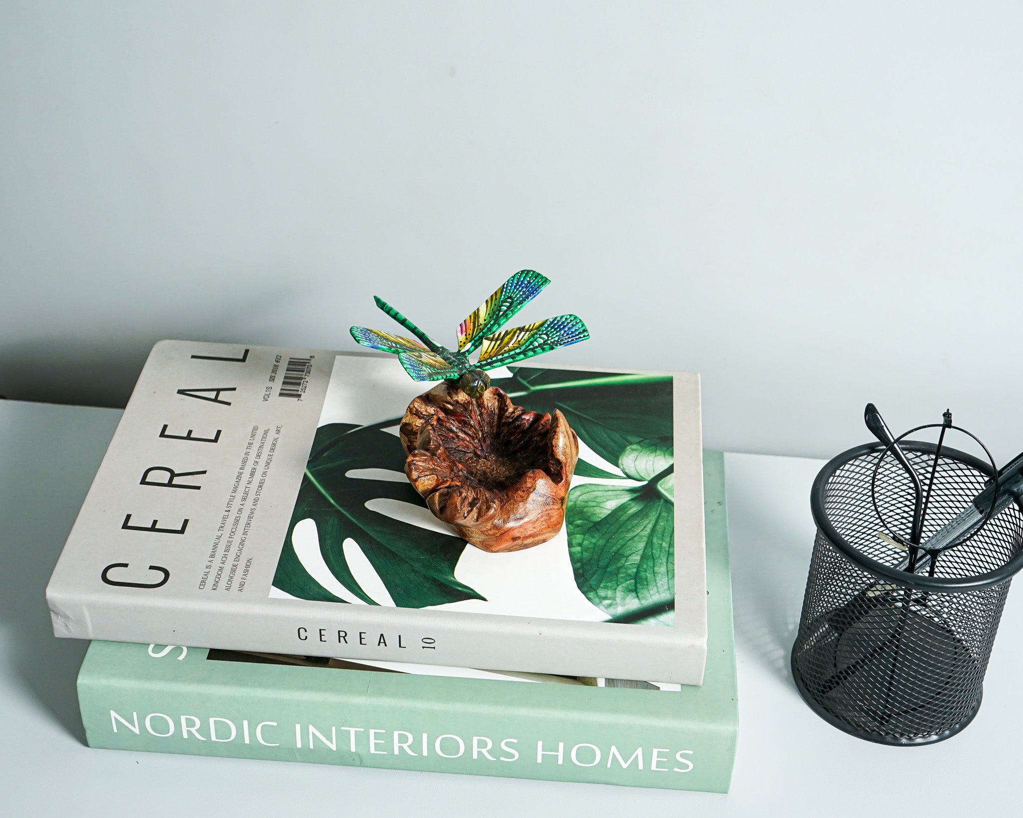 Dragonfly on flower, Colored dragonfly, Green dragonfly statue, Tropical decoration, Wood Figurine, Office Decor, Birthday, Gift for Mother