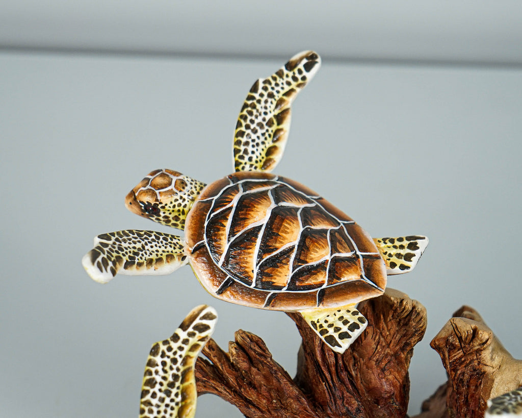 Turtle Sculpture, Family, Sea Turtle, Wood Carving, Ocean, Hand-painted Figurine, Office Desk Decor, Summer, Home Decoration, Family Gift