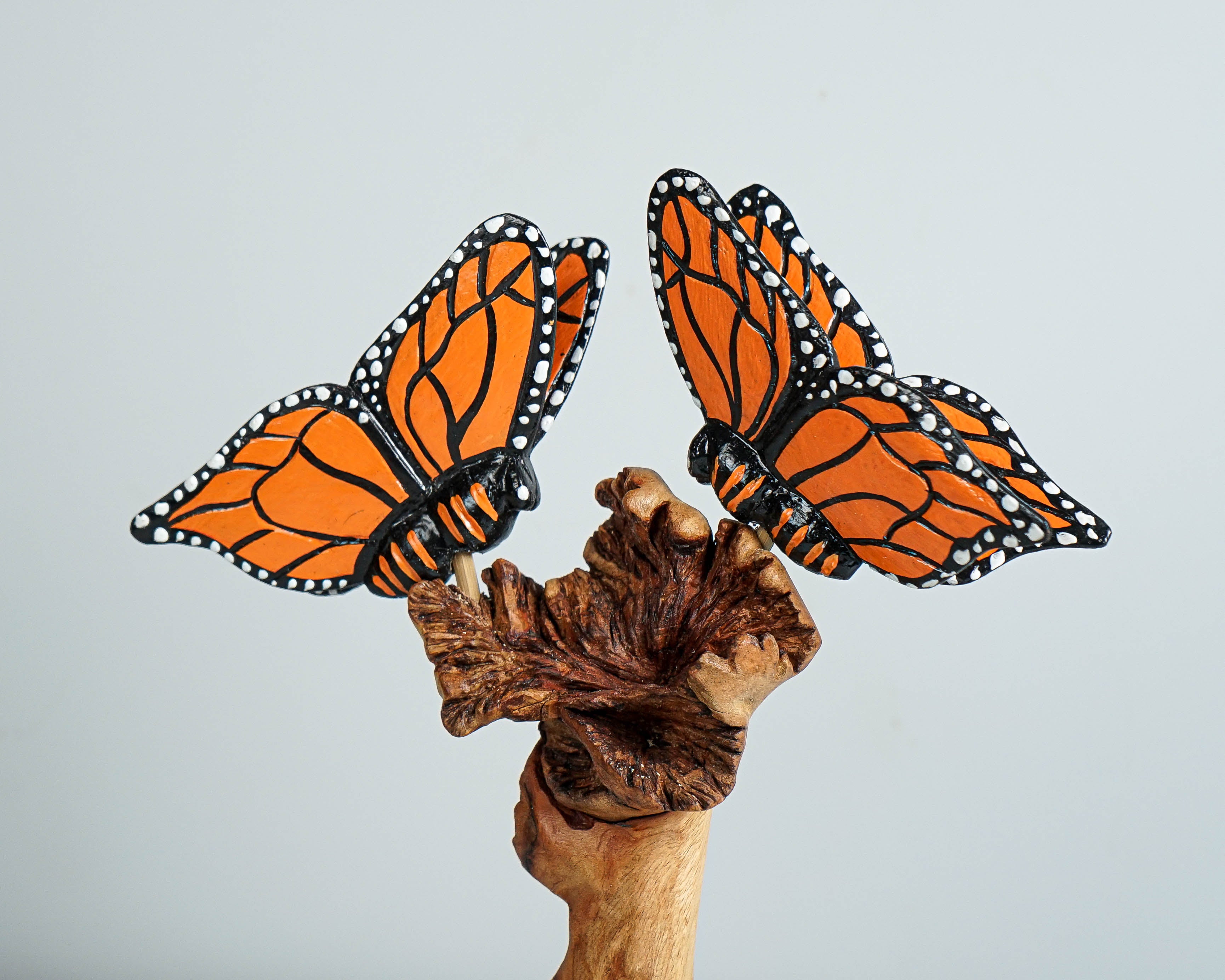 Couple Butterflies Figurine, Wood Carving, Colored Statue, Couple Art, Butterfly Ornaments, Insect, Book Shelf Decor, Engagement Gift