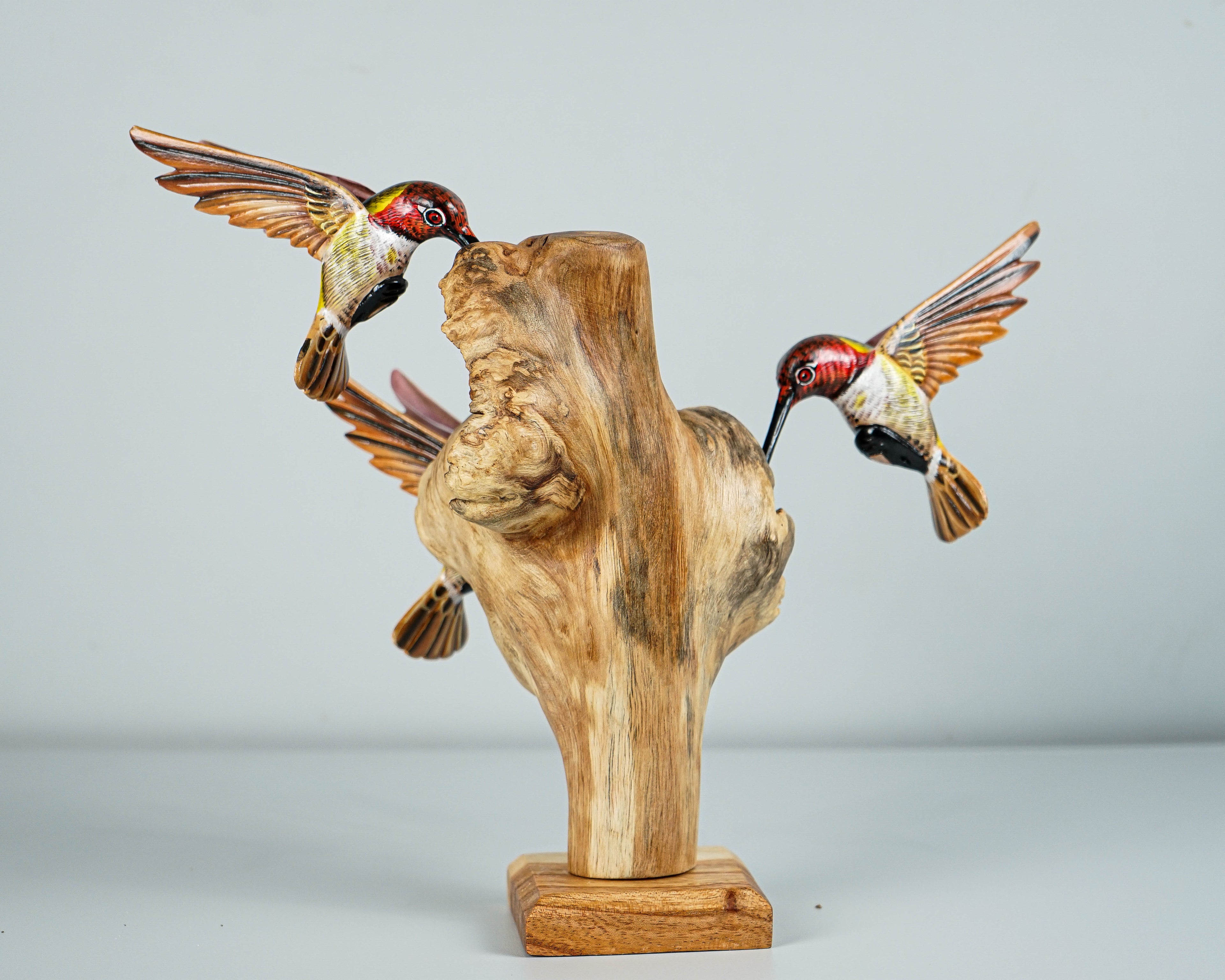 Colorful Hummingbirds Statue, Three Birds, Painted Wooden Animal, Wood Carving, Bird Figurine, Colibri, Aesthetic Room Decor, Family Gift