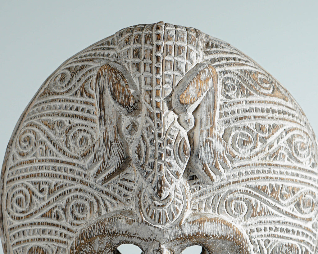 Round Mask of Timor, Primitive, Wall Decor, Wood Carving, Hanging Statue, Handcrafted, Living Room Décor, Halloween Decor, Memorial Gift