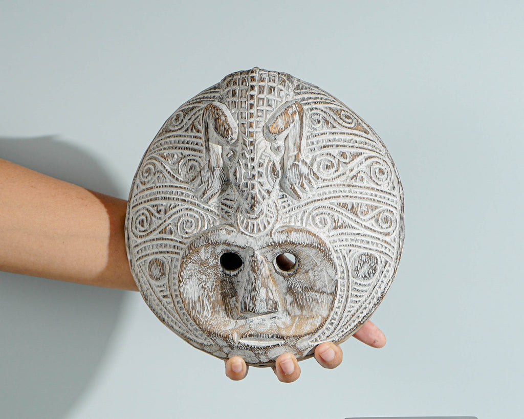 Round Mask of Timor, Primitive, Wall Decor, Wood Carving, Hanging Statue, Handcrafted, Living Room Décor, Halloween Decor, Memorial Gift