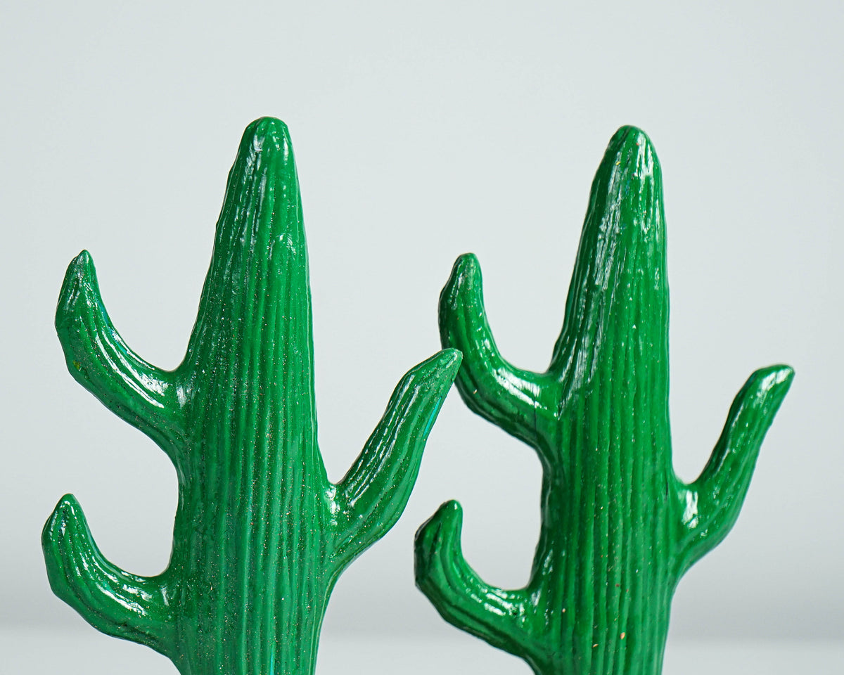 Green Cactus Statue, Couple, Wooden Sculpture, Painted, Saguero, Wood Carving, Bedroom Decoration, Bookshelf Decor, Best Gifts for Her