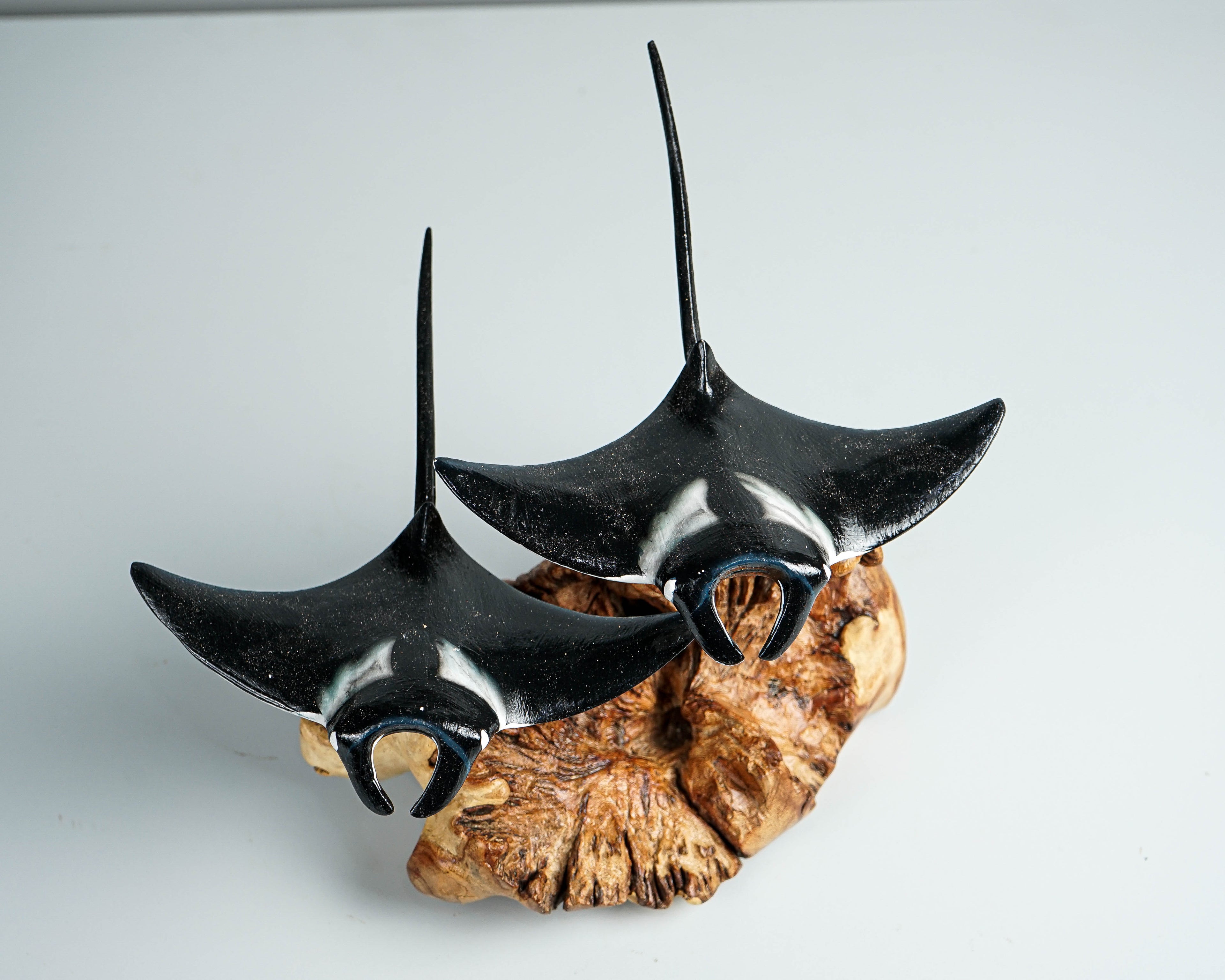 Black Manta Ray Duo Statue, Wooden Art, Painted, Unique Sculpture, Handmade, Housewarming, Beach Decoration, Lucky Gifts, Couples Gift