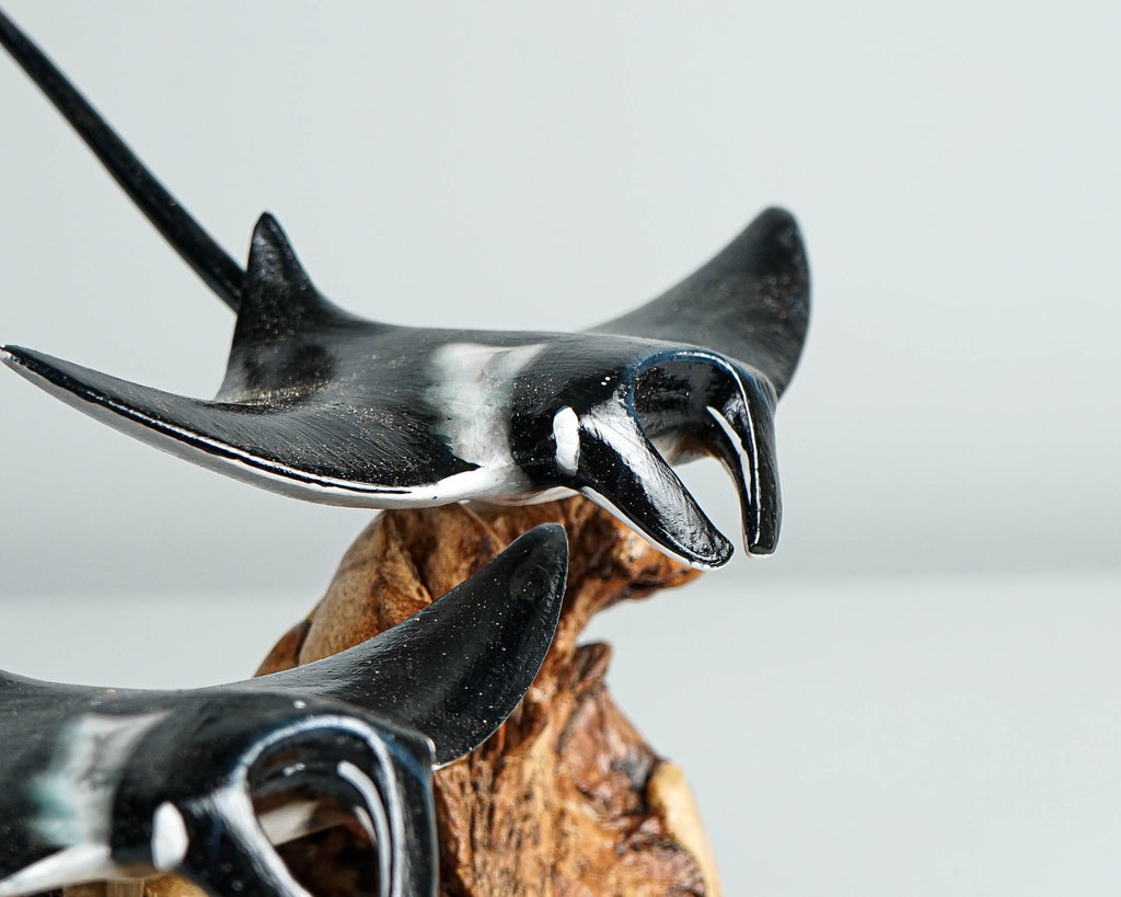 Black Manta Ray Duo Statue, Wooden Art, Painted, Unique Sculpture, Handmade, Housewarming, Beach Decoration, Lucky Gifts, Couples Gift