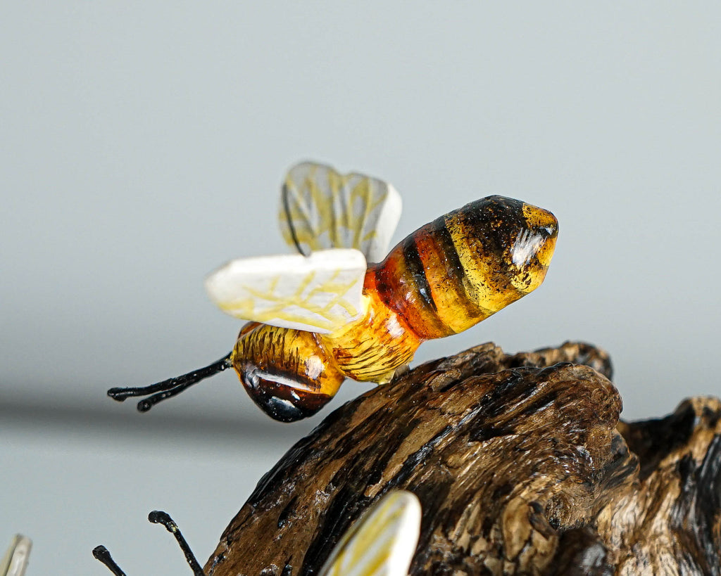 Bee Comb Statue, Bees Figurine, Wood Carving, Handmade, Painted Bee, Bee Wall Hanging, Animal Wall Decor, Unique Decoration, Lucky Gifts