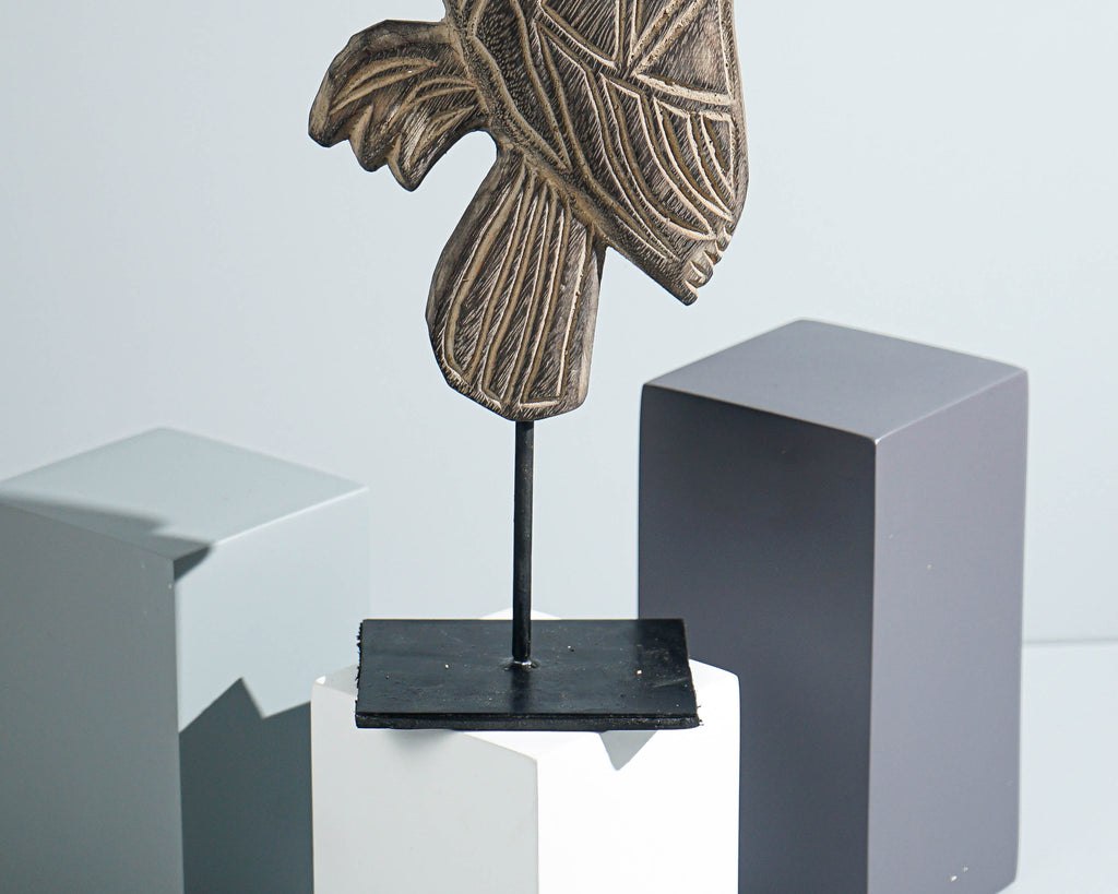 Parrot animal of Timor, Wall Decoration, Animal on Stand, Bird Sculpture, Handicraft, Bird Figurine, Home Table Decor, Gift for Mother
