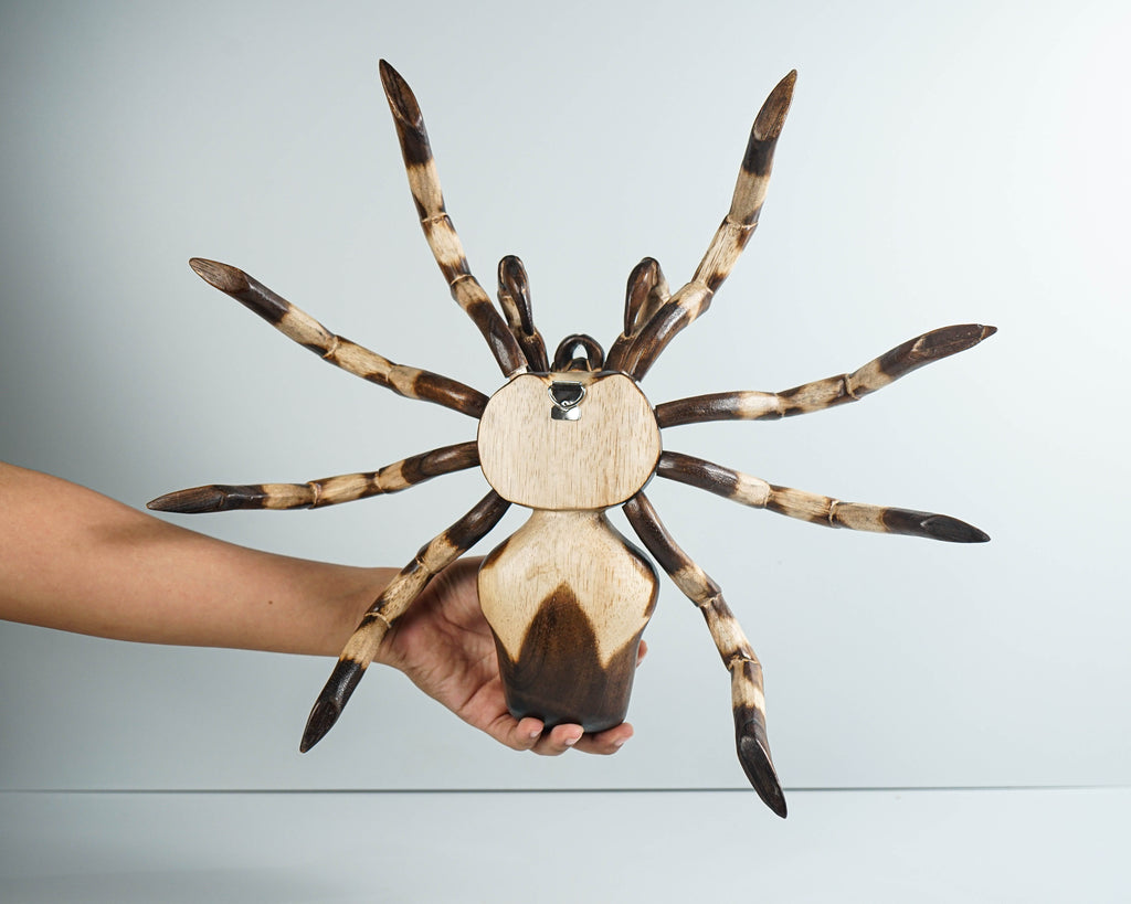 Large Tarantula Wall hanging, Spider Sculpture, Looks Real Animal Sculpture, Giant tarantula, Wall Décor, Interior Decor, Gift for Boss