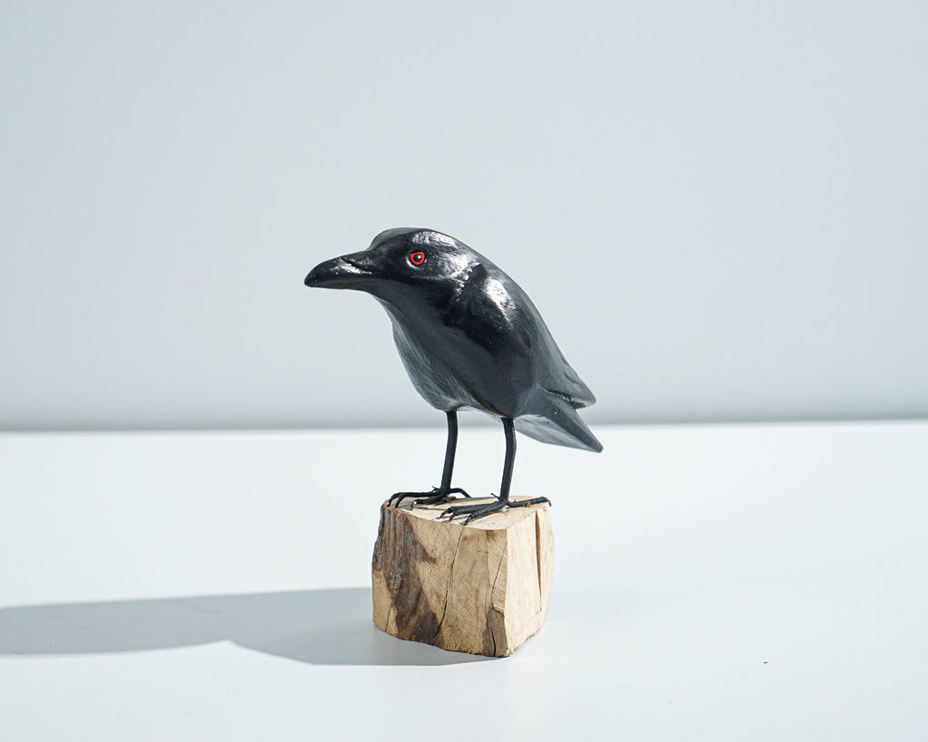 Raven Bird Statue, Painted Wood Carving, Wooden Bird, Handcrafted, Woodland, Animal Ornament, Crow, Apartment Decor, Grandfather Gift