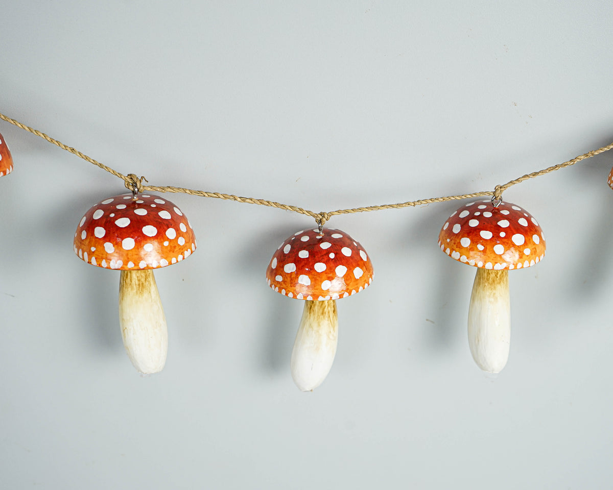 Red Mushroom Garland 1.5in mushroom length Hand-Painted Wooden Wall Decor