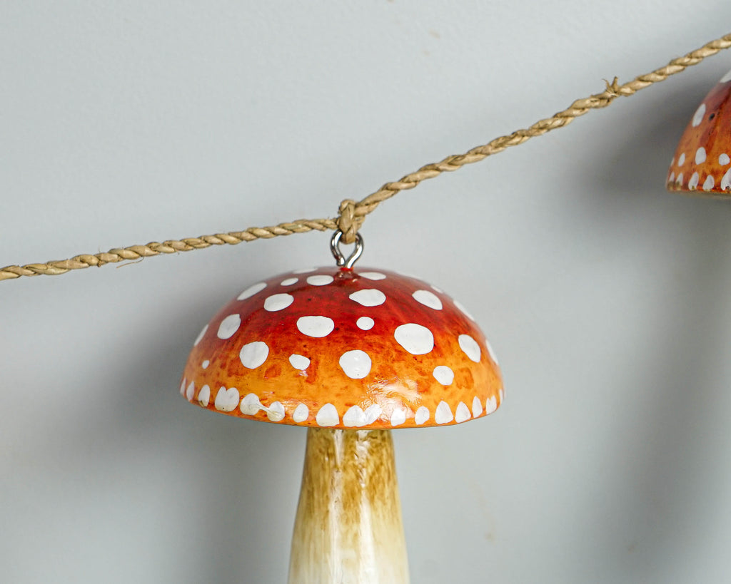 Red Mushroom Garland 1.5in mushroom length Hand-Painted Wooden Wall Decor