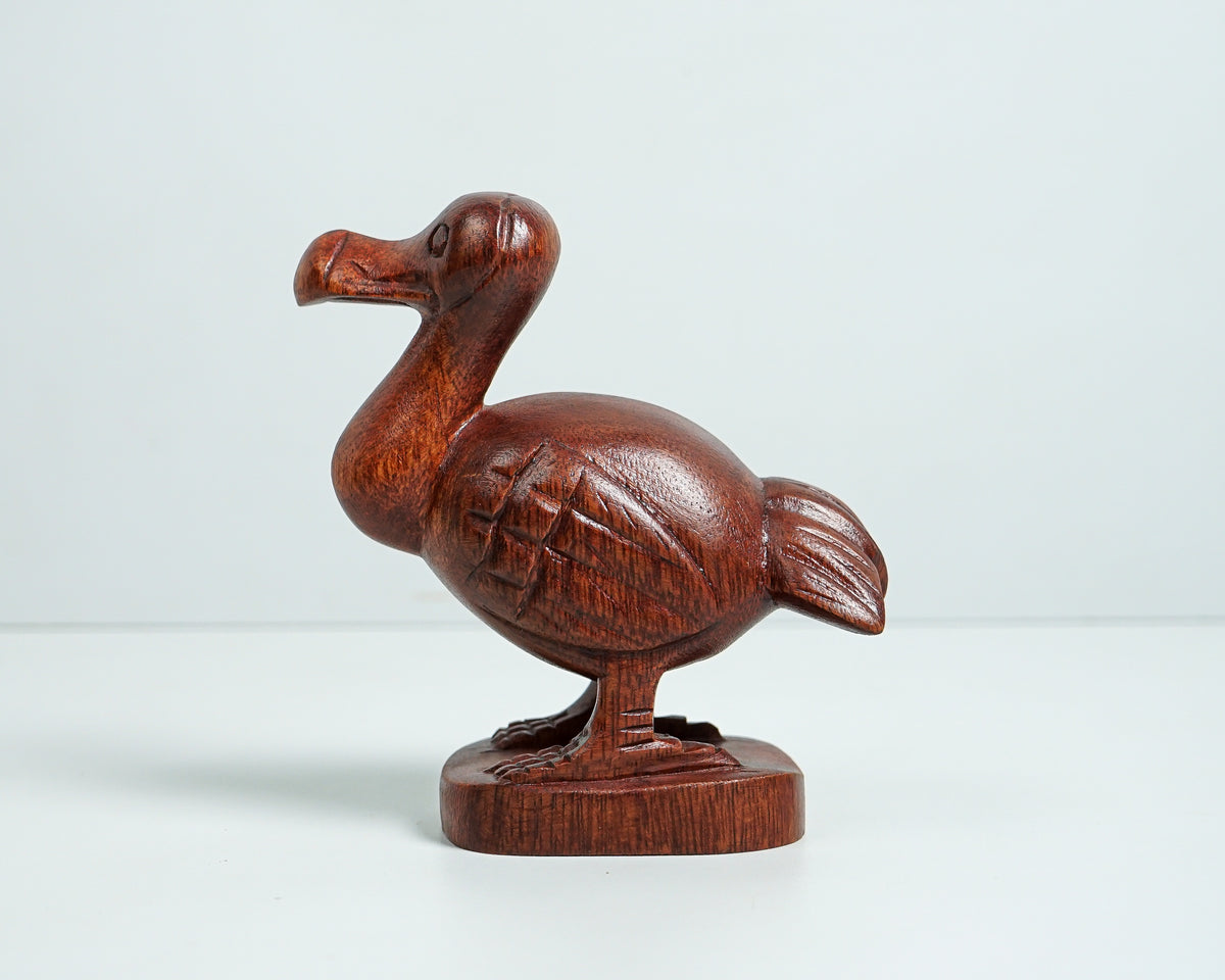 Wooden Dodo Bird Statue, Dodo Bird figurine,  Animal Sculpture, Wood Carving, Hand Carved, Living Room Decor, Gift for Friend, Gift for Son
