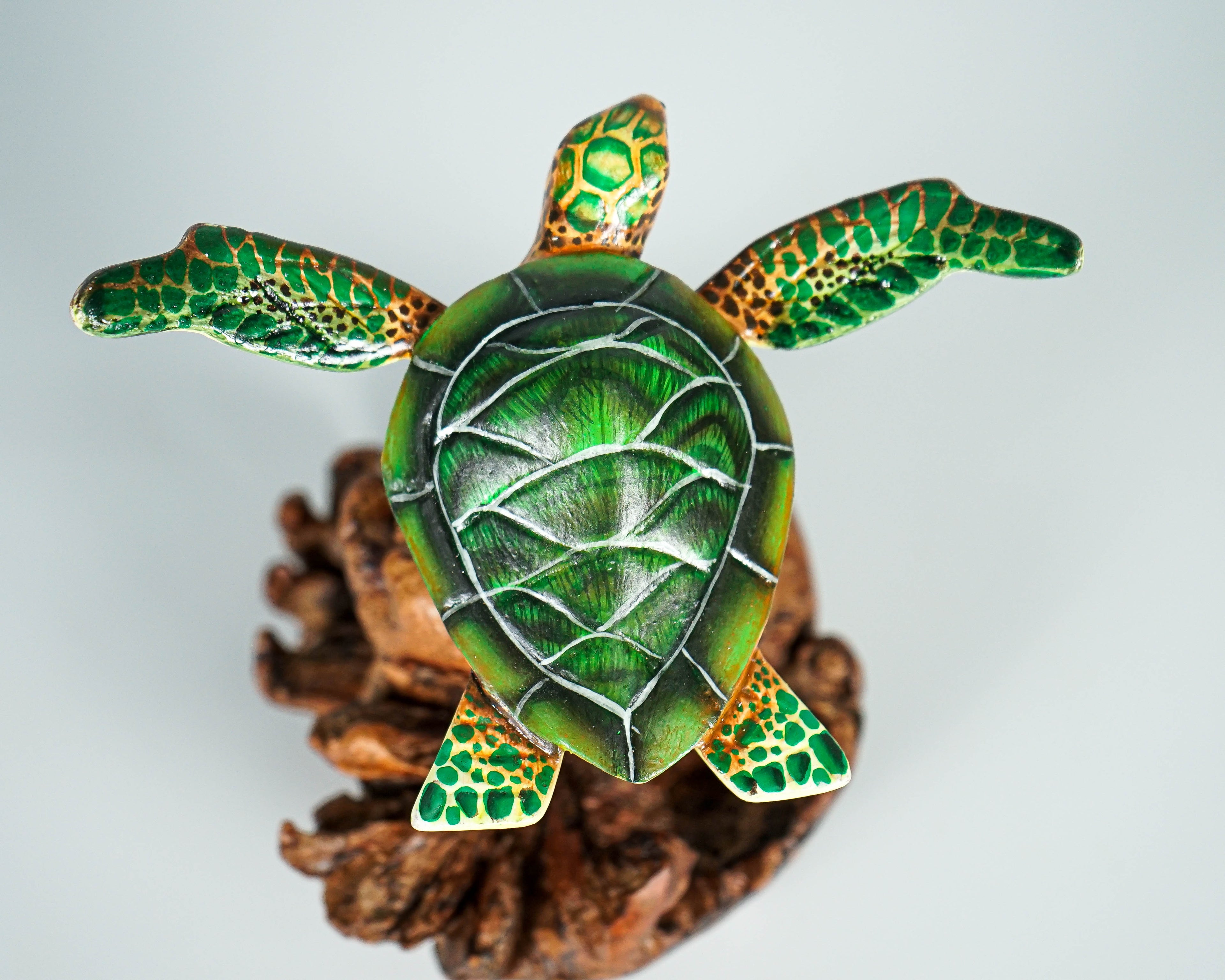 Green Turtle Sculpture, Sea Turtle, Wood Carving, Nautical, Artwork, Unique Animal, Hand-painted Figurine, Fall Decoration, Gift for Sister
