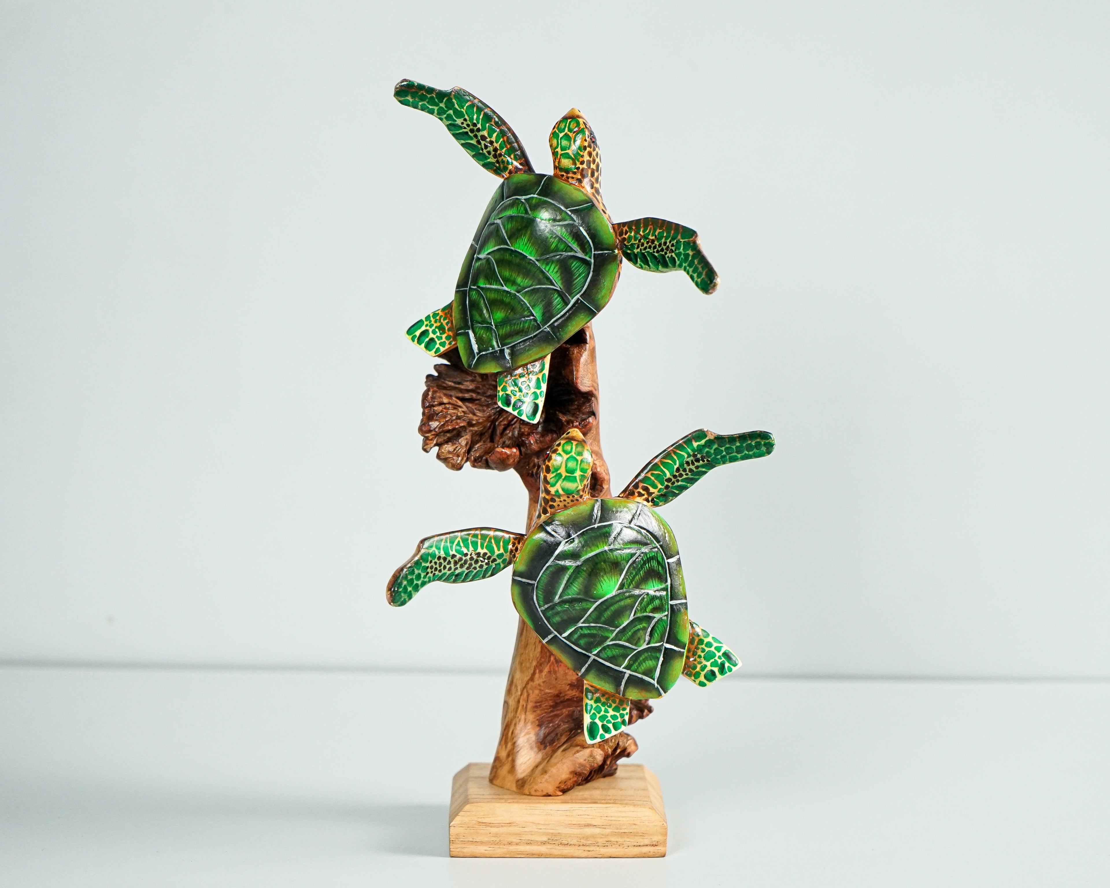 Couple Turtle Sculpture, Green Sea Turtle, Wood Carving, Ocean, Miniature, Handmade Statue, Living Room Decor, Wedding Gift, Lucky Gifts