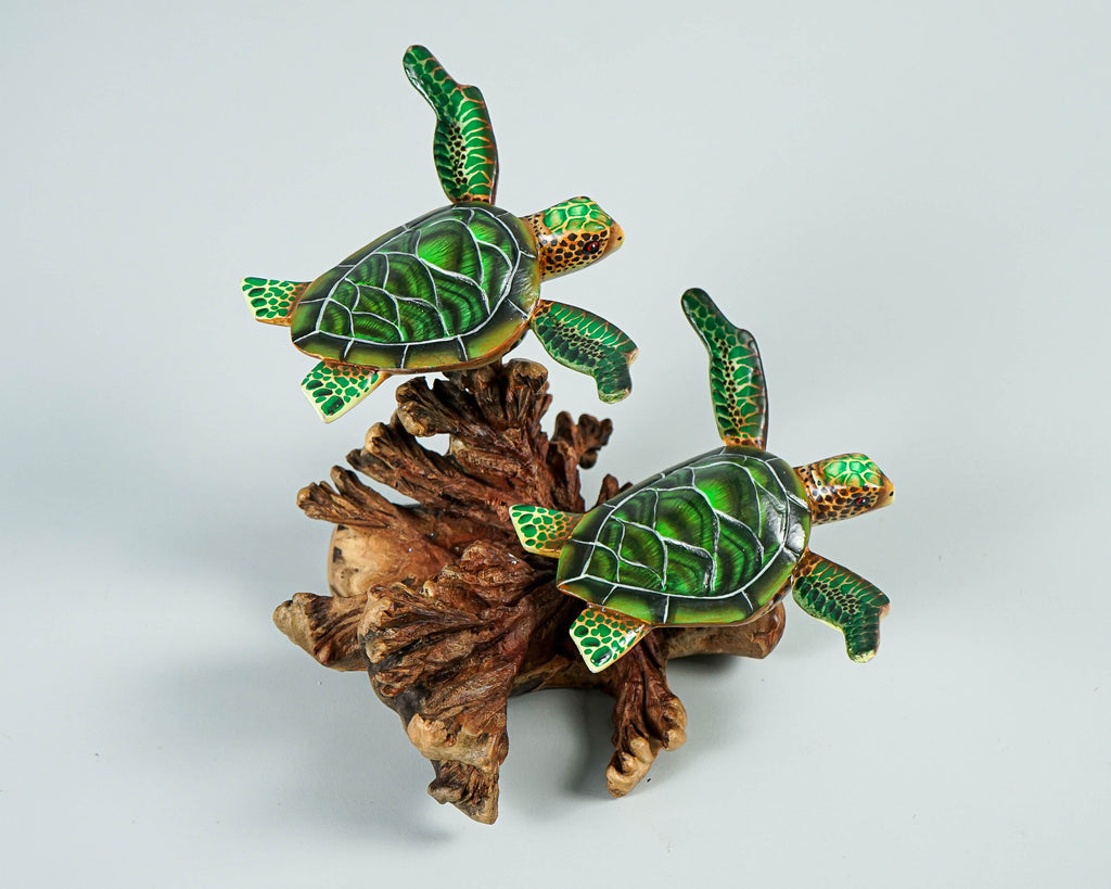 Couple Turtle Sculpture, Green Sea Turtle, Wood Carving, Ocean, Decorative, Handpainted Figurine, Office Decor, Valentines Décor, Lucky Gift