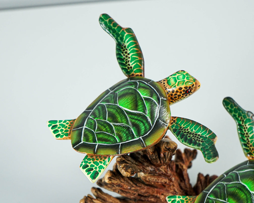 Couple Turtle Sculpture, Green Sea Turtle, Wood Carving, Ocean, Decorative, Handpainted Figurine, Office Decor, Valentines Décor, Lucky Gift
