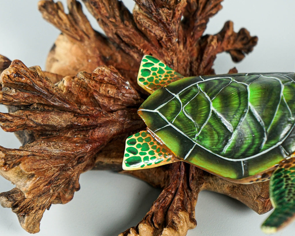 Couple Turtle Sculpture, Green Sea Turtle, Wood Carving, Ocean, Decorative, Handpainted Figurine, Office Decor, Valentines Décor, Lucky Gift