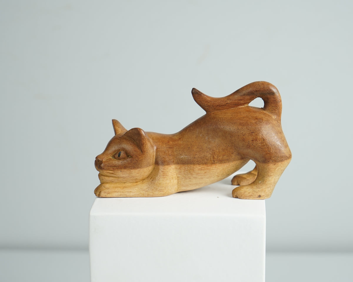 Wooden Cat Figurine, Animal Statue, Wood Carving, Handcrafted, Unique Figurine, Decorative, Tabletop Decor, Gift for Mother, Memorial Gift