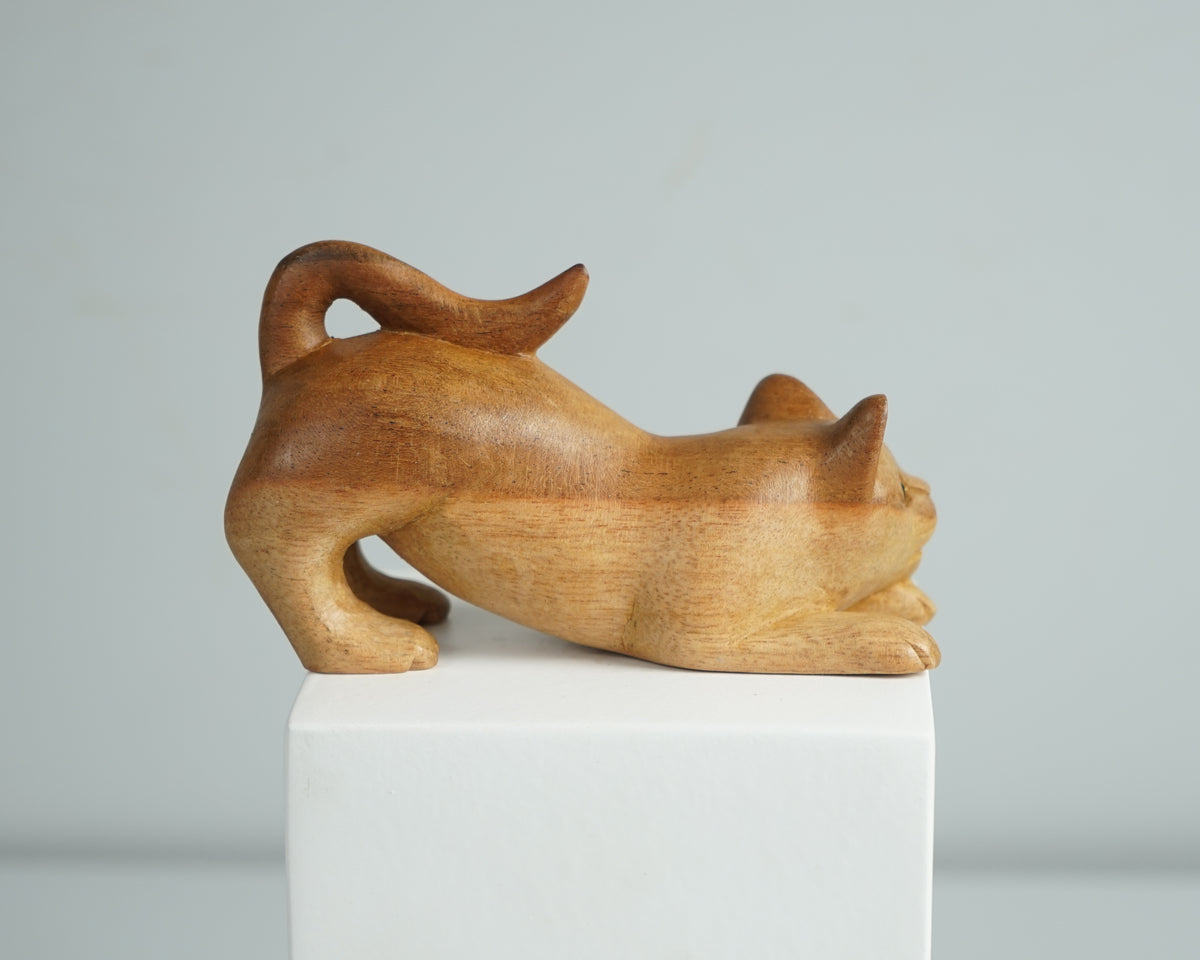 Wooden Cat Figurine, Animal Statue, Wood Carving, Handcrafted, Unique Figurine, Decorative, Tabletop Decor, Gift for Mother, Memorial Gift
