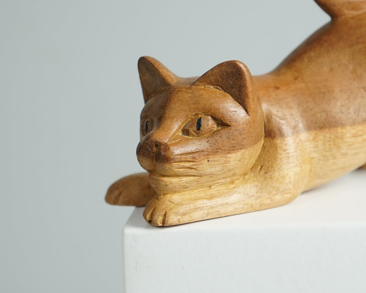 Wooden Cat Figurine, Animal Statue, Wood Carving, Handcrafted, Unique Figurine, Decorative, Tabletop Decor, Gift for Mother, Memorial Gift