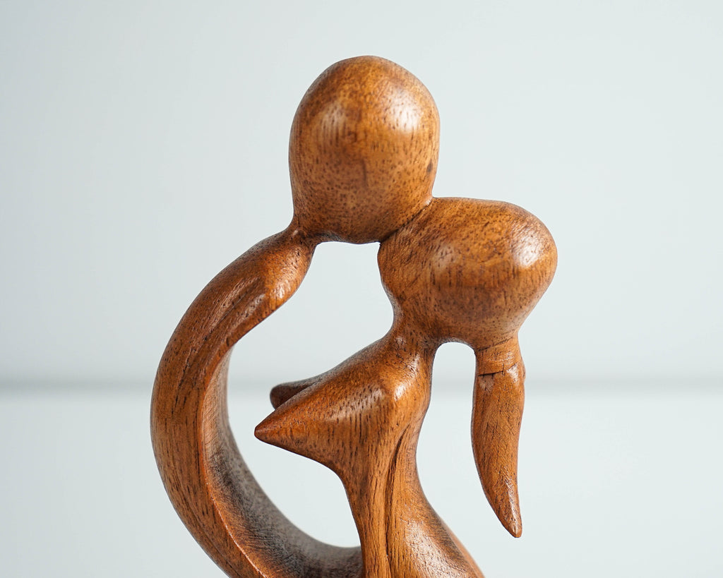 Kissing Couple Abstract Statue, Modern Art, Wood Carving, Artwork, Handmade Statue, Modern Abstract, Wedding Decoration, Couples Gift