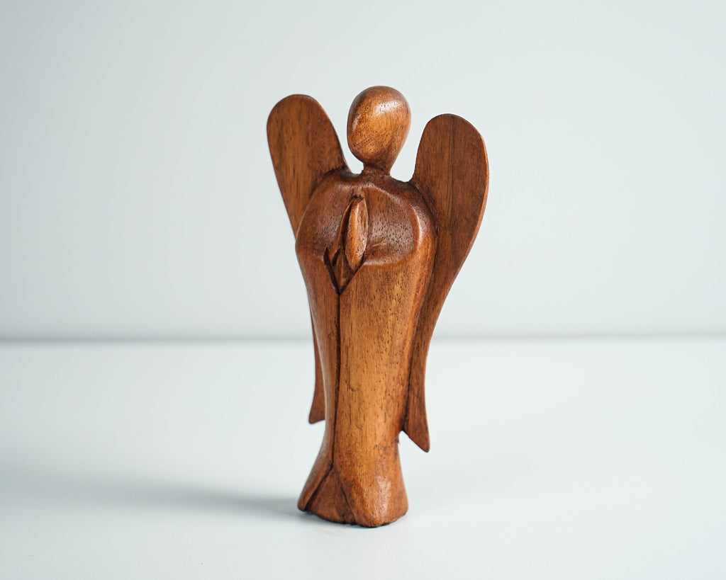 Wooden Angel Figurine,  Praying Angel Statue, Wood Carving, Unique figurine, Memorial Gift, Artwork, Aesthetic Room Decor, Gift for Mother