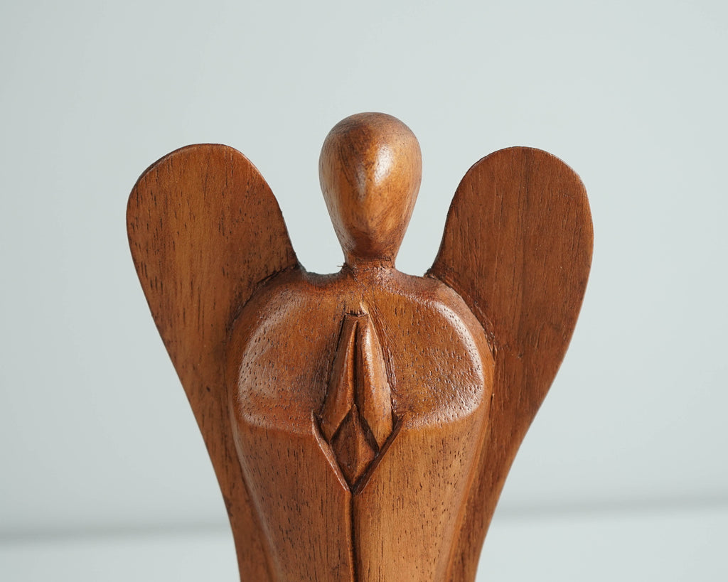 Wooden Angel Figurine,  Praying Angel Statue, Wood Carving, Unique figurine, Memorial Gift, Artwork, Aesthetic Room Decor, Gift for Mother