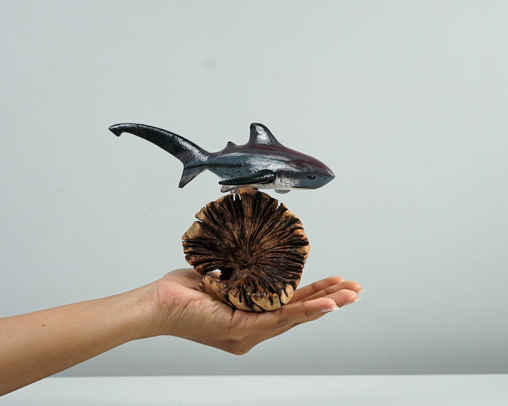Thresher Shark Figurine, Personalized Statue, Wooden Sculpture, Miniature, Unique, Sea Life, Ocean Decoration, Beach Decor, Gift for Home