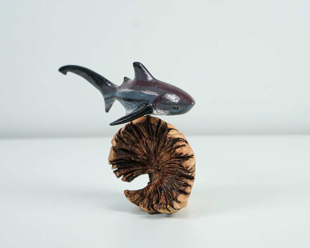 Thresher Shark Figurine, Personalized Statue, Wooden Sculpture, Miniature, Unique, Sea Life, Ocean Decoration, Beach Decor, Gift for Home