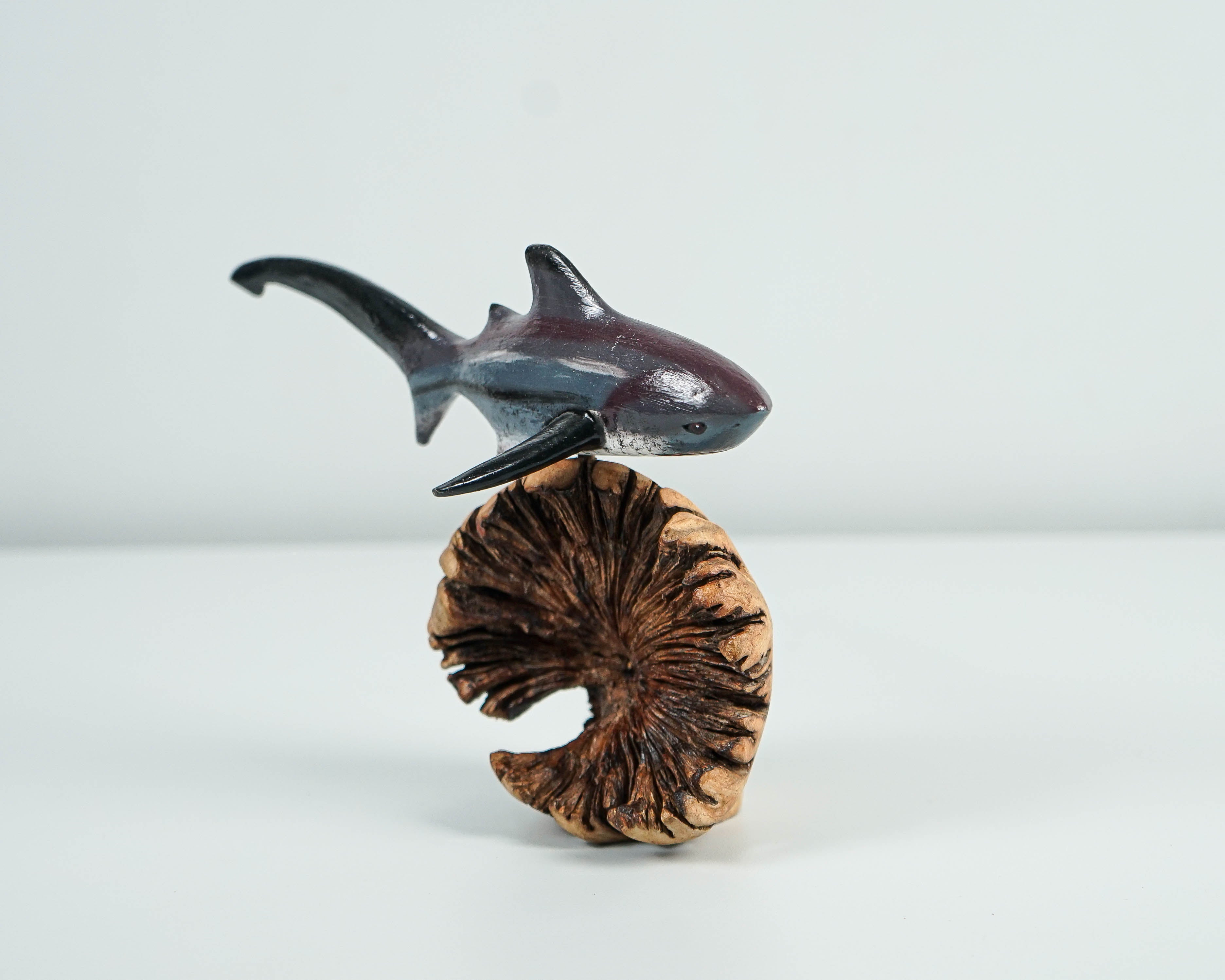 Thresher Shark Figurine, Personalized Statue, Wooden Sculpture, Miniature, Unique, Sea Life, Ocean Decoration, Beach Decor, Gift for Home