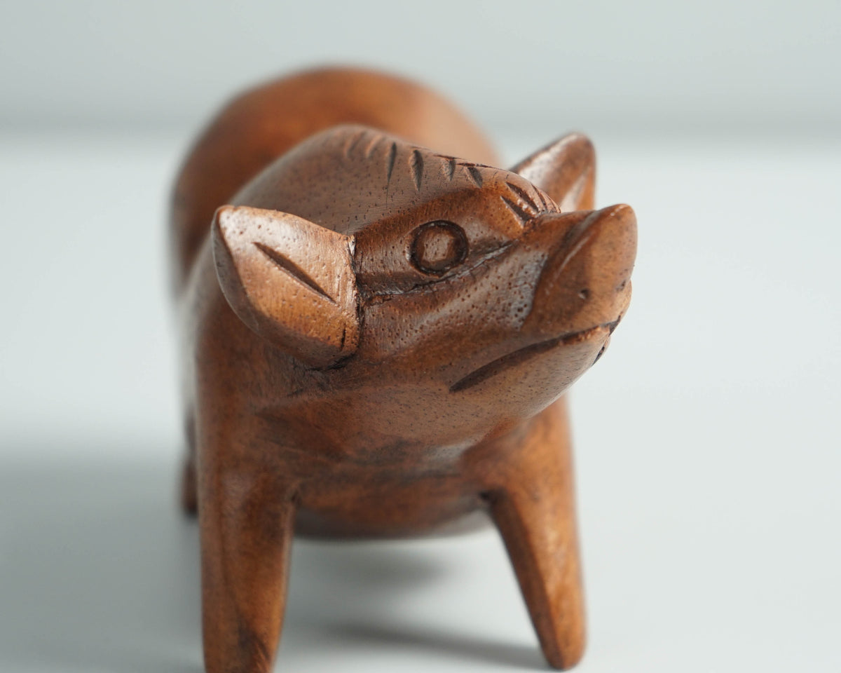 Pig Sculpture, Animal Figurine, Wood Carving, Natural Piece, Pig Statue, Tabletop Decor, Unique Decoration, Animal Lover, Gift for Mother