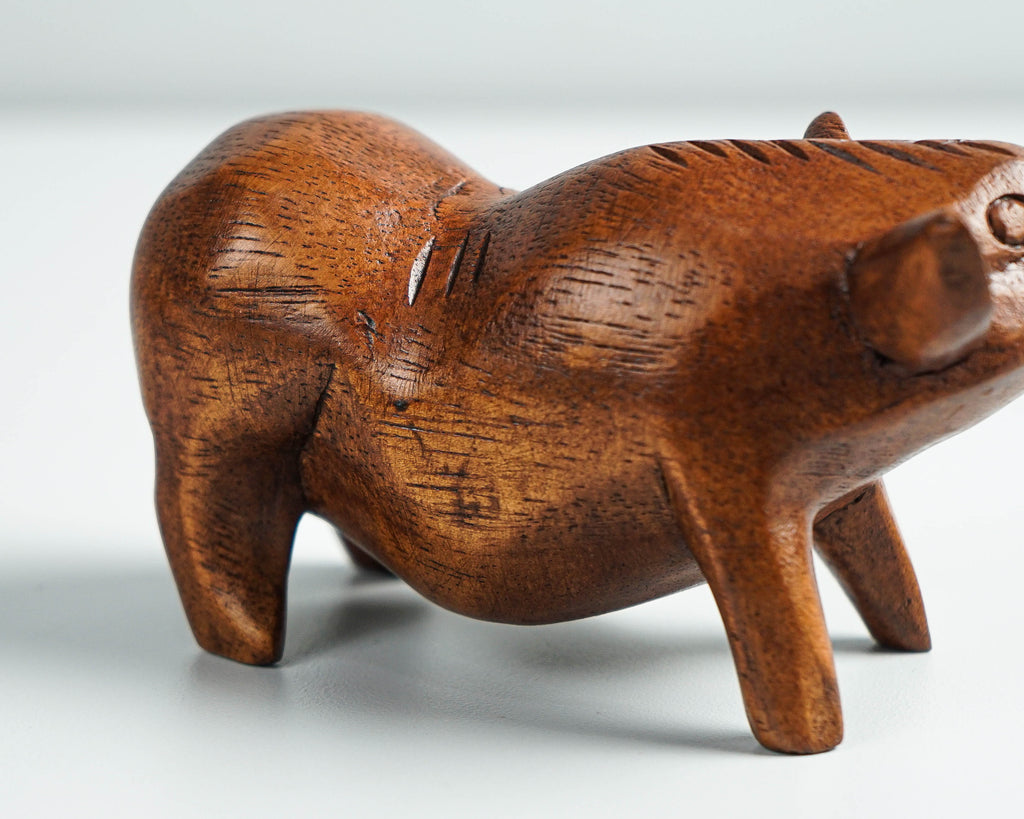 Pig Sculpture, Animal Figurine, Wood Carving, Natural Piece, Pig Statue, Tabletop Decor, Unique Decoration, Animal Lover, Gift for Mother