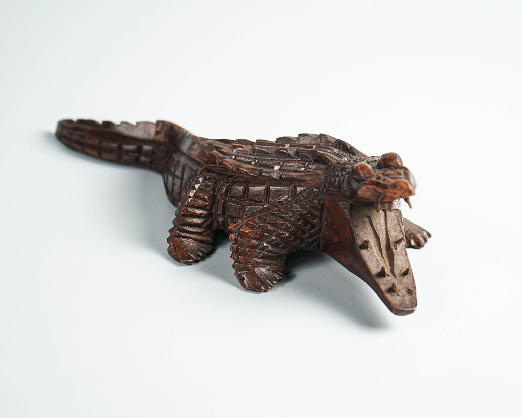 Crocodile Sculpture, Animal Statue, Alligator, Wood Carving, Wooden Statue, Wild Animal, Living Room Decor, Gift for Sister, Special Gift