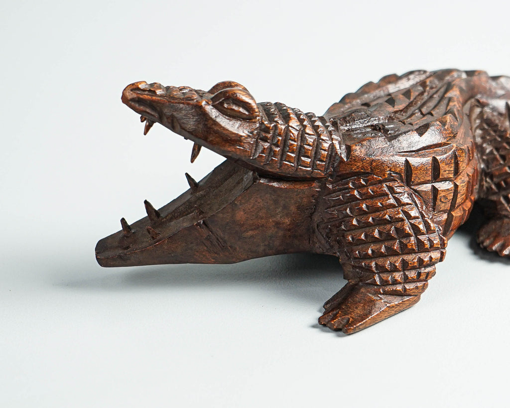 Crocodile Sculpture, Animal Statue, Alligator, Wood Carving, Wooden Statue, Wild Animal, Living Room Decor, Gift for Sister, Special Gift