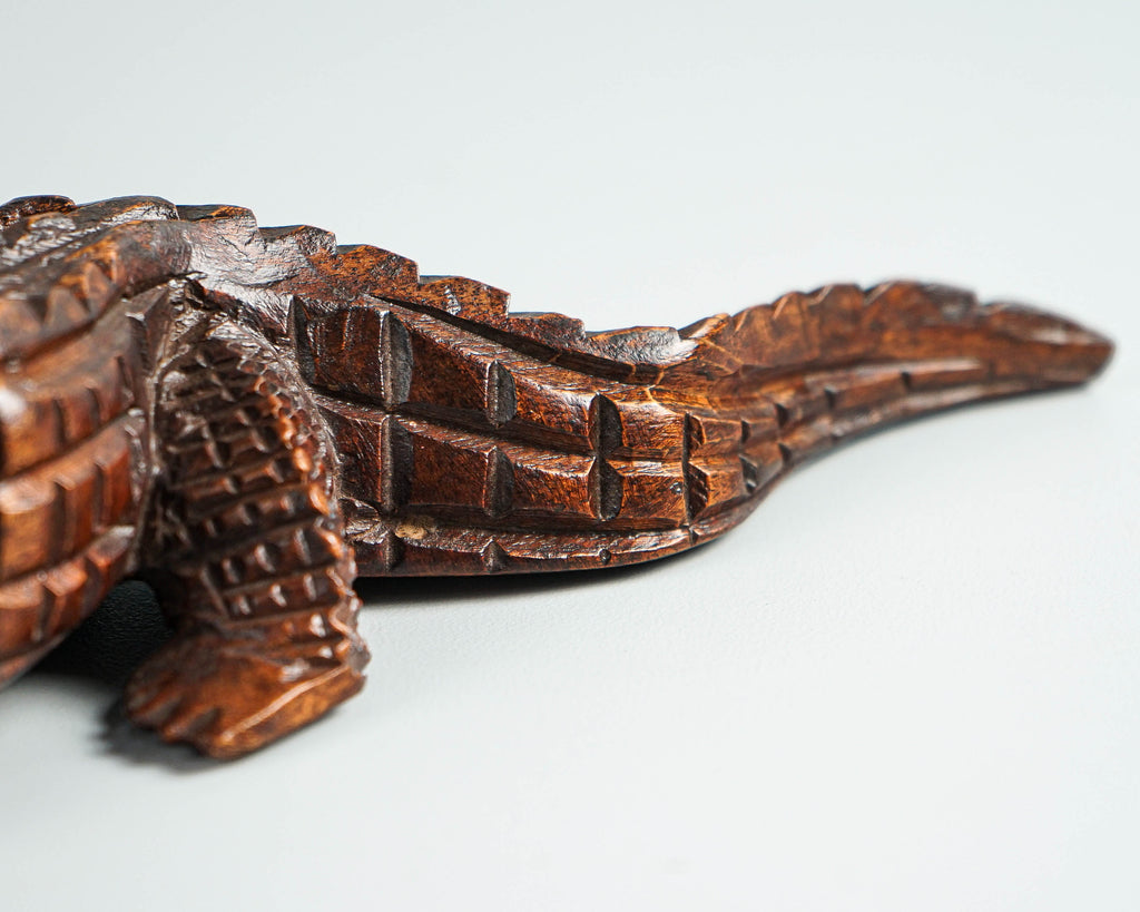 Crocodile Sculpture, Animal Statue, Alligator, Wood Carving, Wooden Statue, Wild Animal, Living Room Decor, Gift for Sister, Special Gift