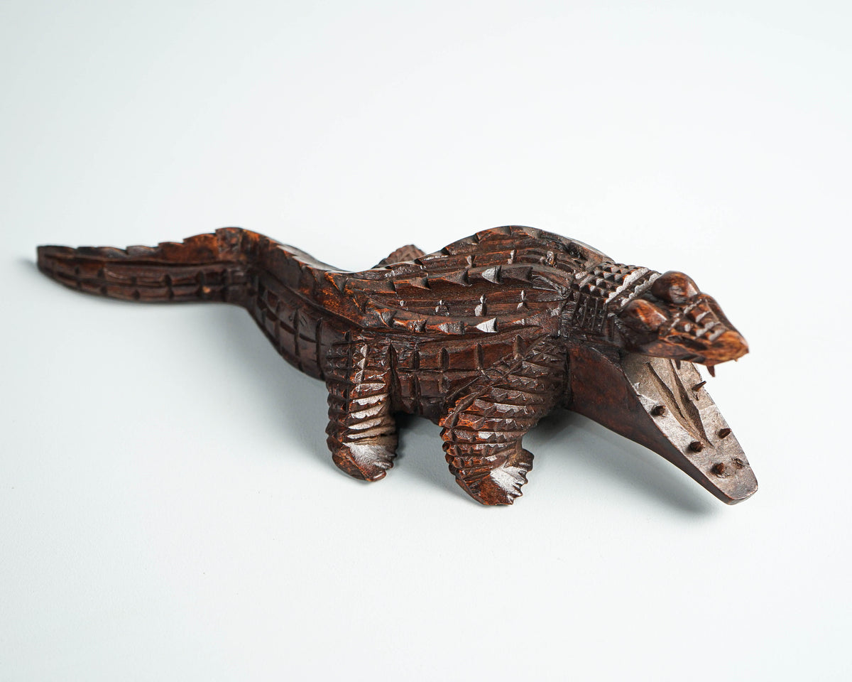 Crocodile Sculpture, Animal Statue, Alligator, Wood Carving, Wooden Statue, Wild Animal, Living Room Decor, Gift for Sister, Special Gift