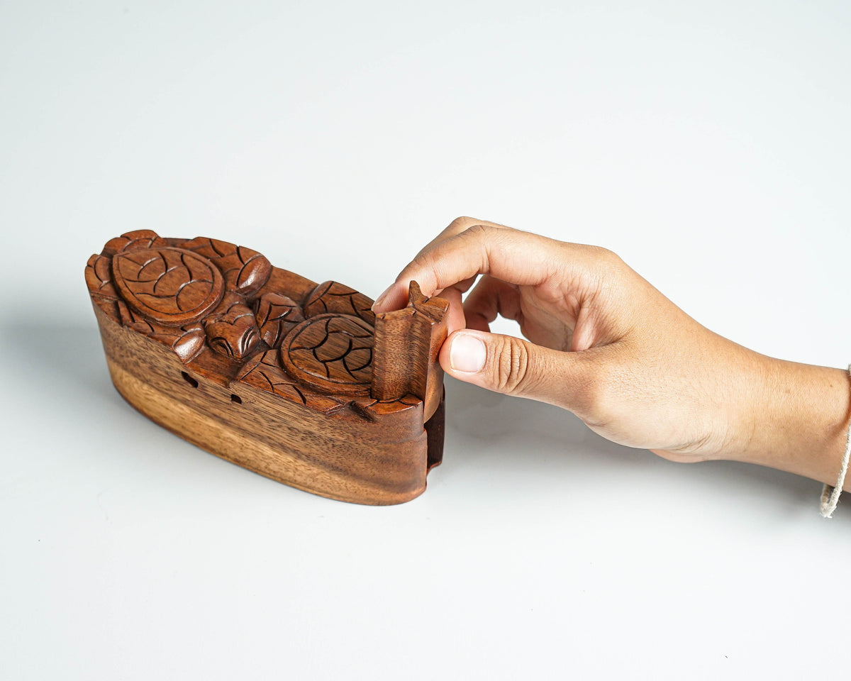 Wooden Sea Turtle Puzzle Box,  Mystery Box, Trinket Box, Trinket Stash, Organizer, Secret box, Jewelry Box, Bedroom Decor, Anniversary Gift