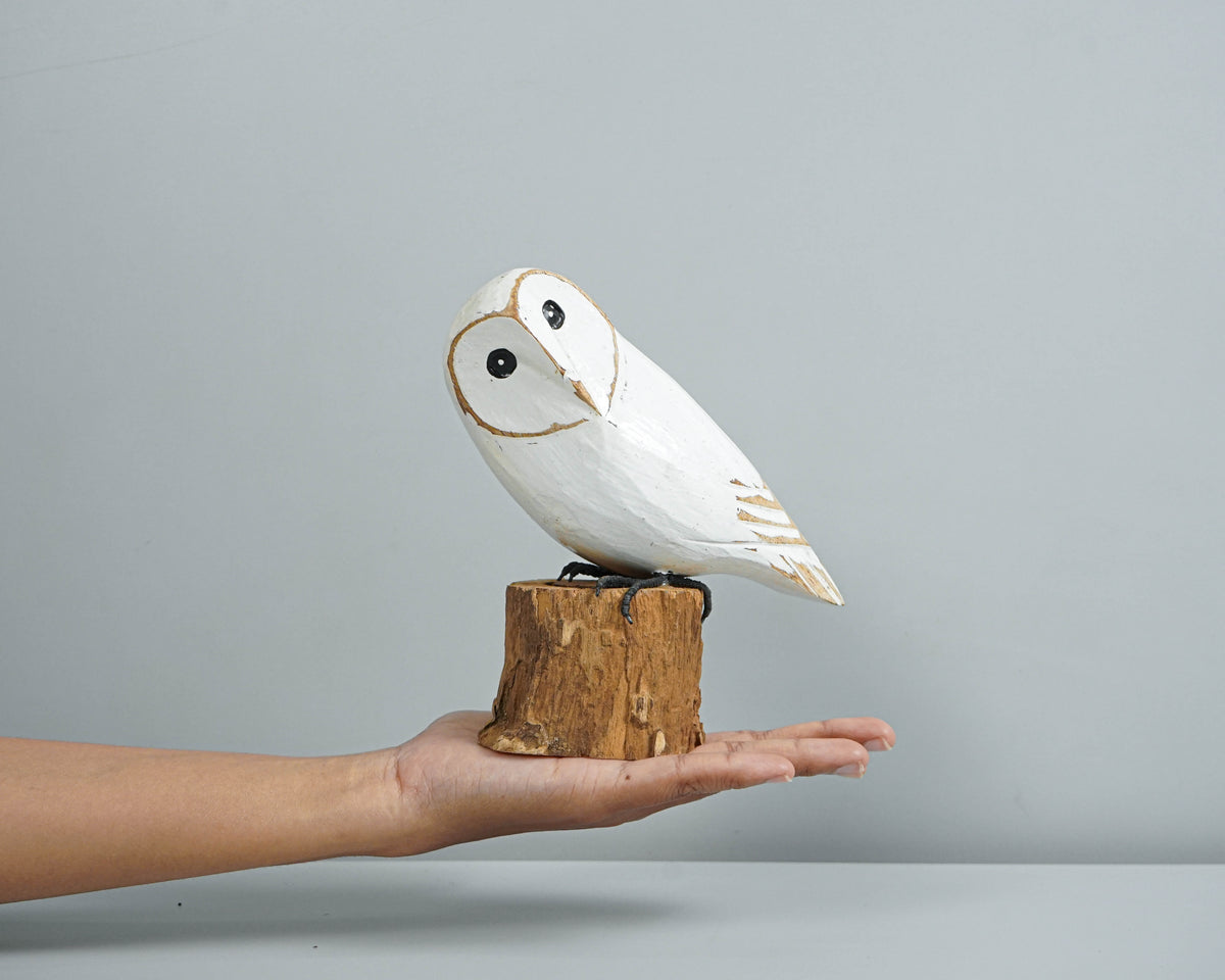 Snow Owl Art, Hand Carved Statue, Wooden Bird, Art Sculpture, Painted Bird, Room Decoration, Handmade Decor, Gift for Him, Birthday Gift
