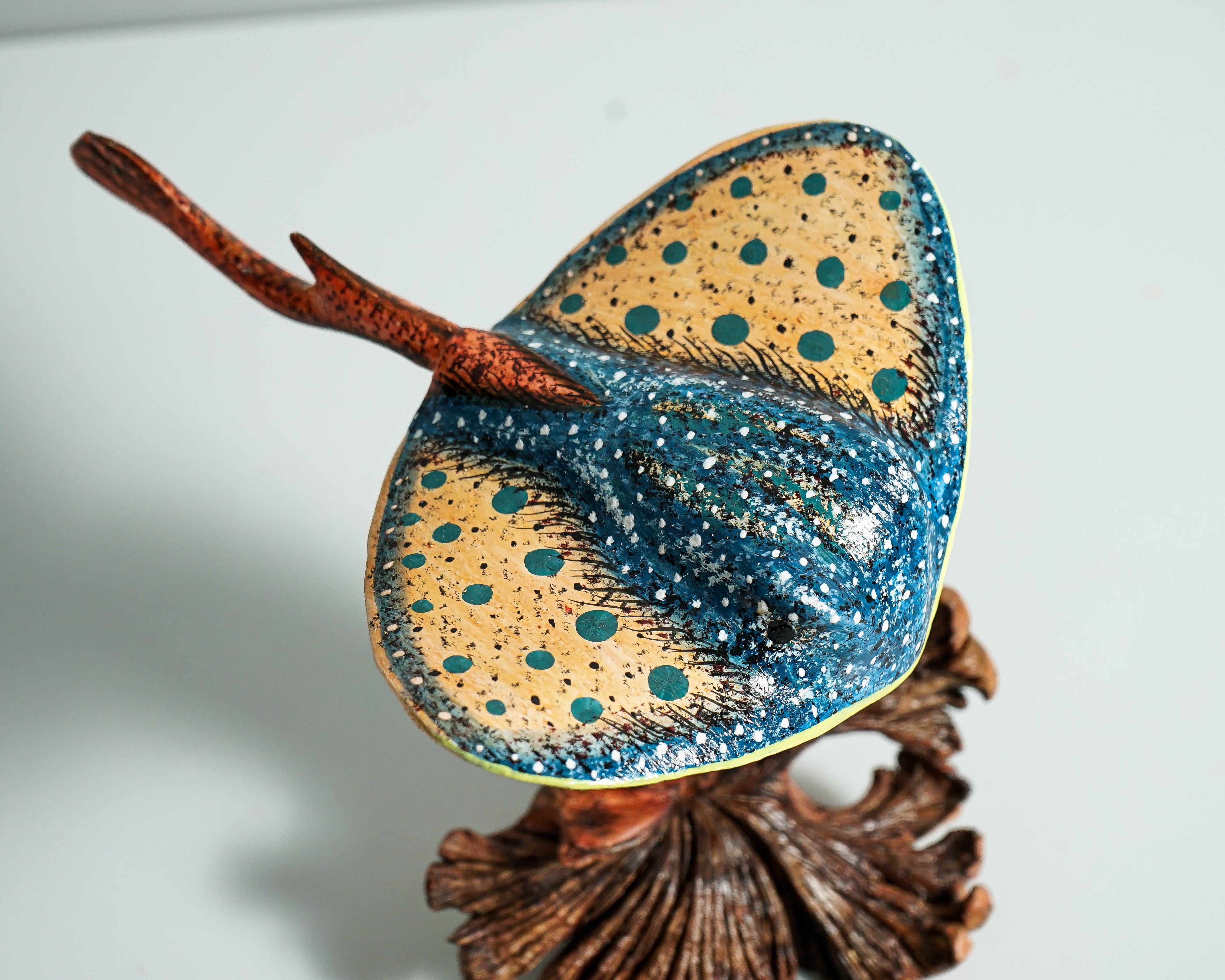 Colorful Stingray Sculpture, Wooden Art, Painted, Beach Decoration, Ocean Decor, Hand painted, Housewarming, Marine Life, Birthday Gift